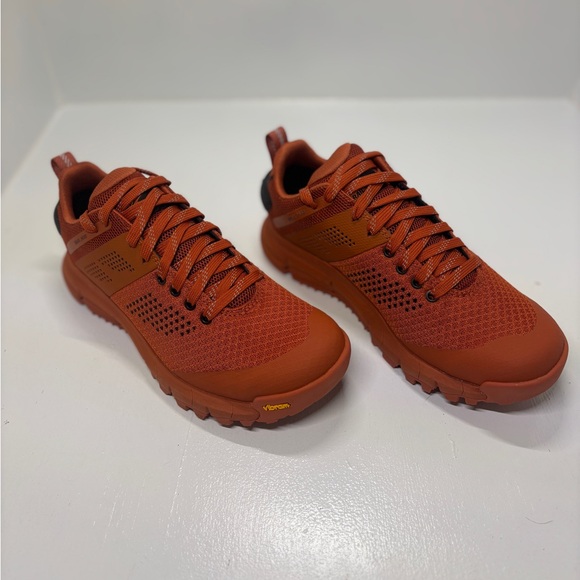 Danner Trail 2650 Women’s Trail Running Shoes Size 7 Vibram Sole New Sample - Picture 3 of 13